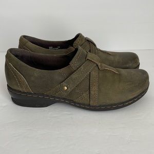 Clarks Artisan Women’s Leather Comfort Shoes Olive 6.5
